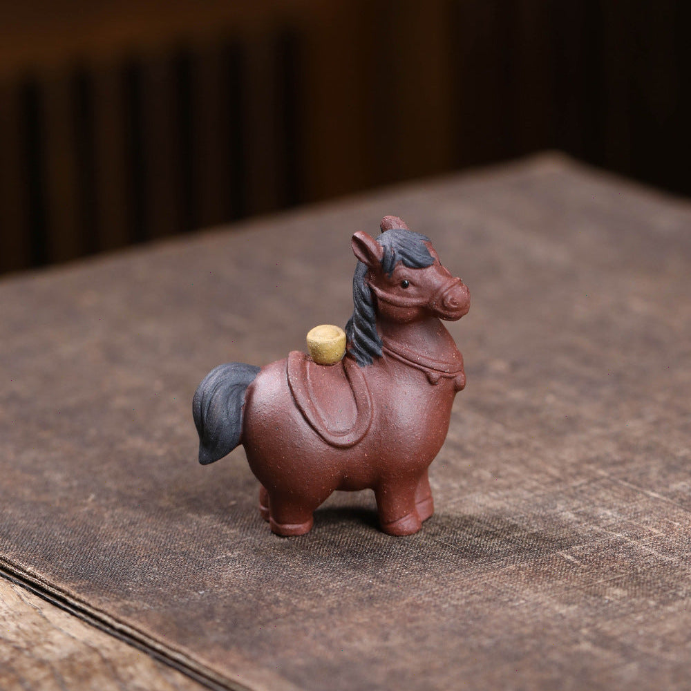 Mascottes de thé cheval sauvage en argile