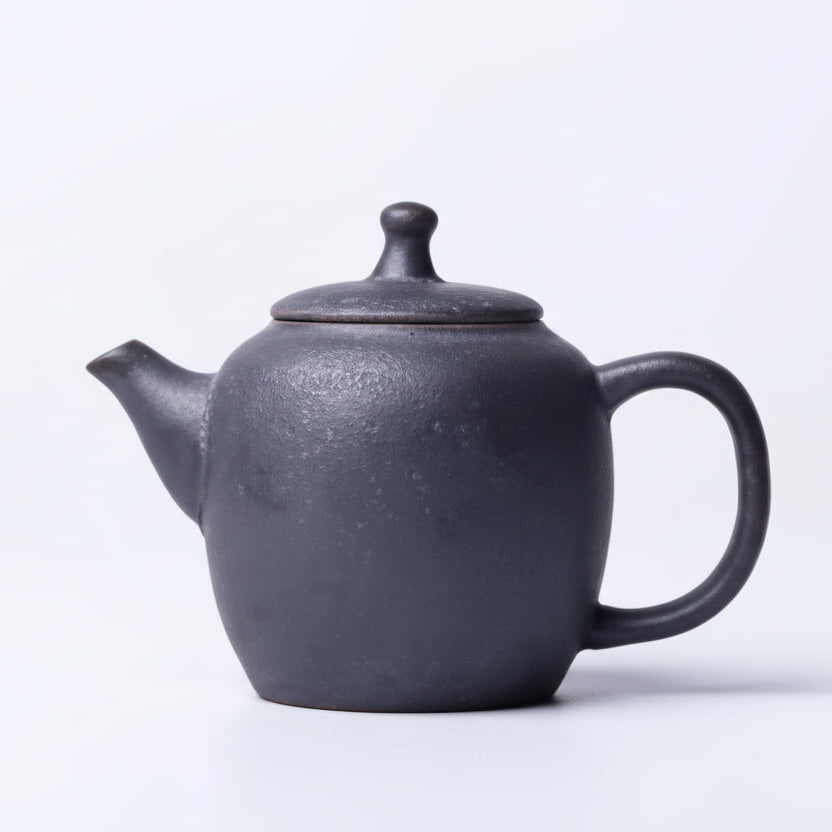 THÉIÈRE CÉRAMIQUE NOIRE 300 ML