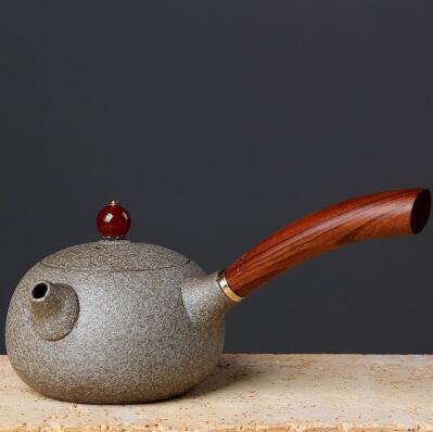 THÉIÈRE CÉRAMIQUE JAPONAISE BEC COURT MANCHE EN BOIS