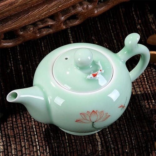 théière chinoise en porcelaine bleu turquoise vue de haut