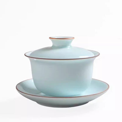 Gaiwans en porcelaine avec bordure or violet