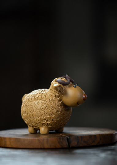 Mascotte de Thé Carpe Dorée en Zisha