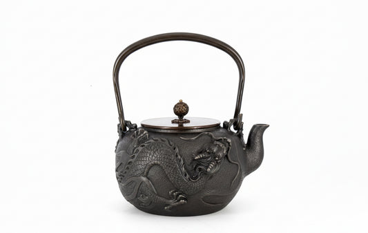 THÉIÈRE EN FONTE  DRAGONS ASIATIQUE