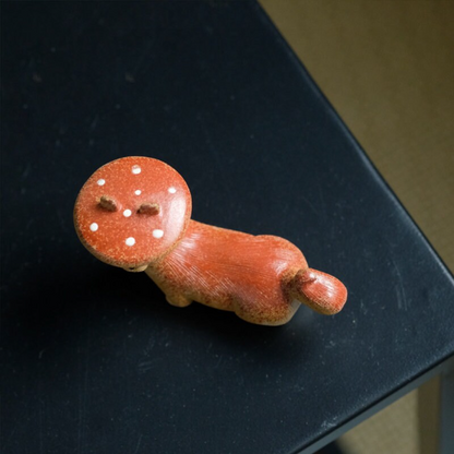 Mascotte de Thé Carpe Bonheur en Argile