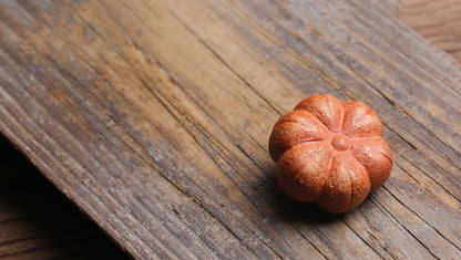 Mascottes de thé citrouille en argile