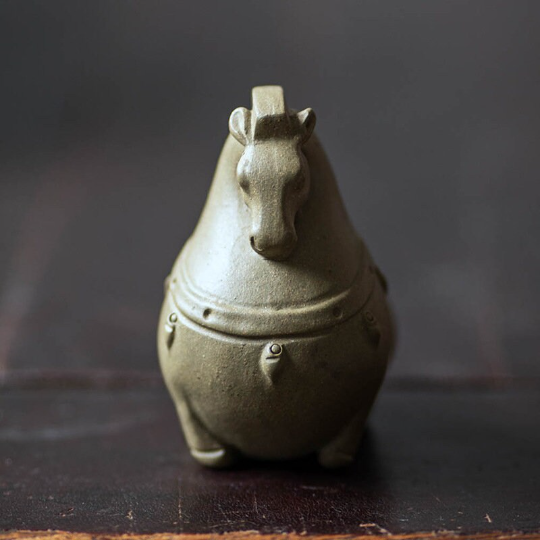 Mascotte de Thé Lièvre en Zisha