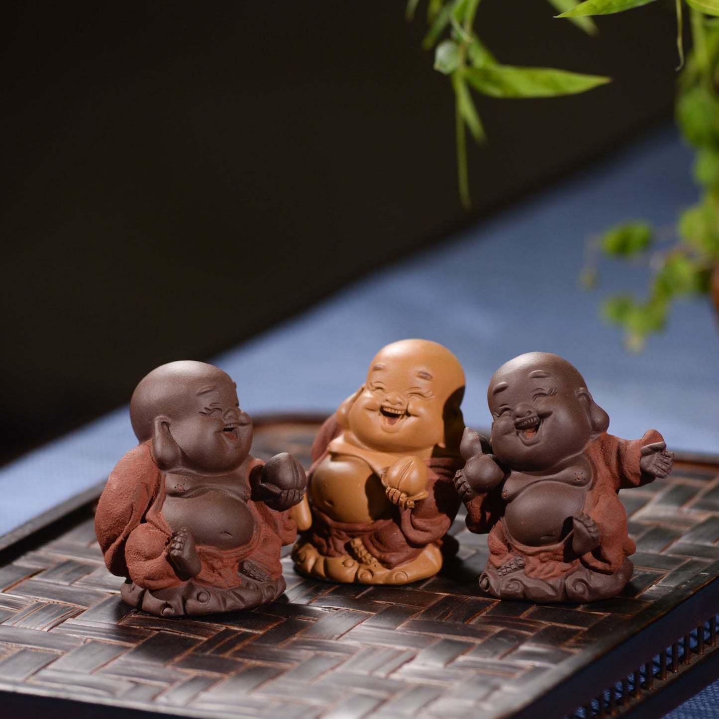 Mascottes de thé bébé zen en argile
