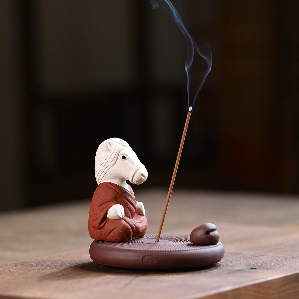Mascottes de thé chevale zen en argile