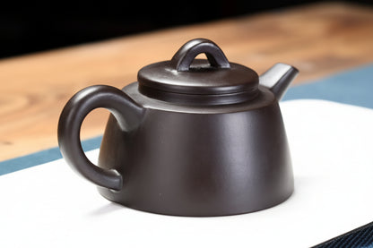 PETITE THÉIÈRE CÉRAMIQUE CARRÉE   BEC INCURVÉ