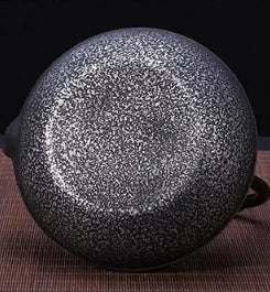 THÉIÈRE EN FONTE  POISSONS