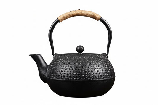 THÉIÈRE EN FONTE AVEC FILTRE