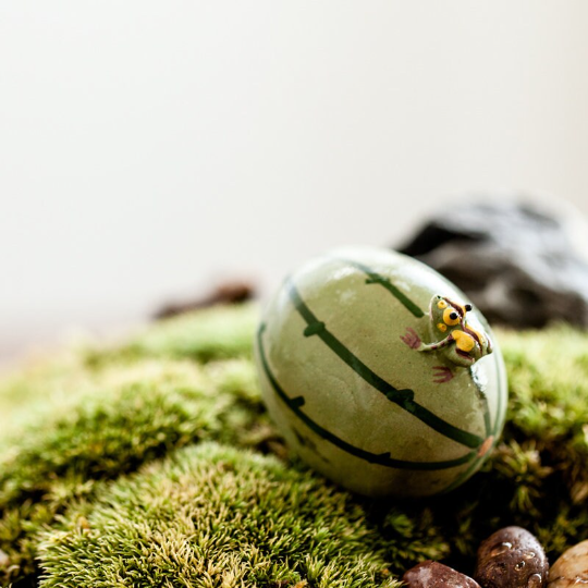 Mascotte de Thé Grenouille en Céramique