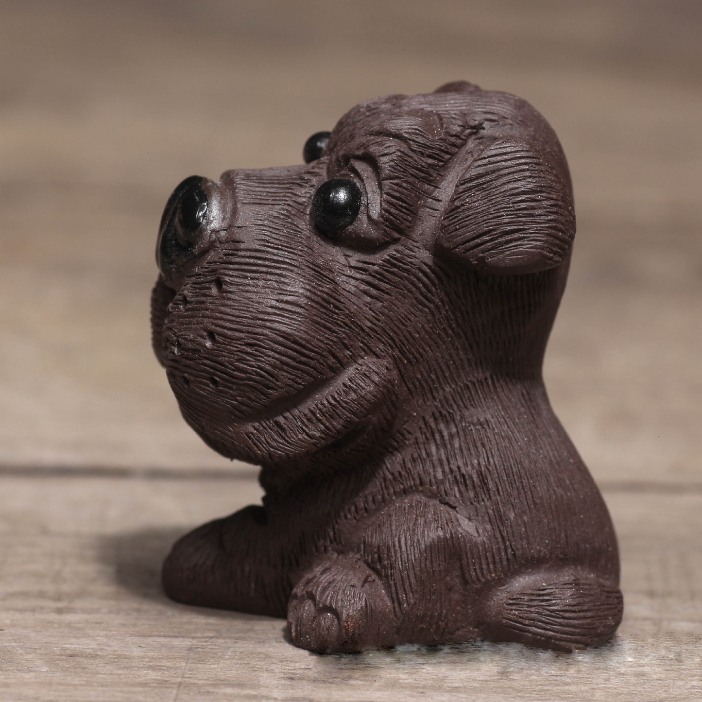 Mascottes de thé chien cartoon en argile
