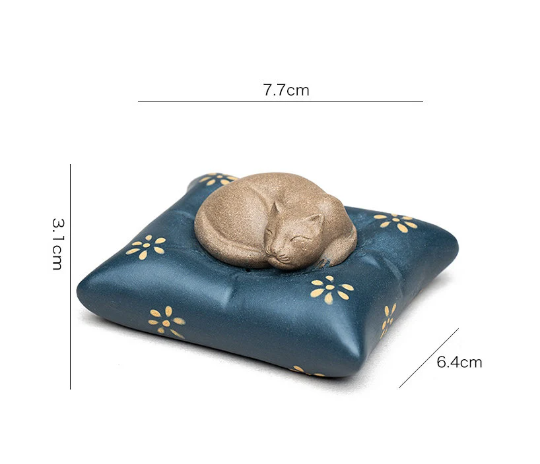 Mascottes de thé chat gris dormant