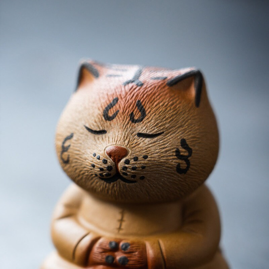 Mascotte de Thé Tigre Rugissant en Argile