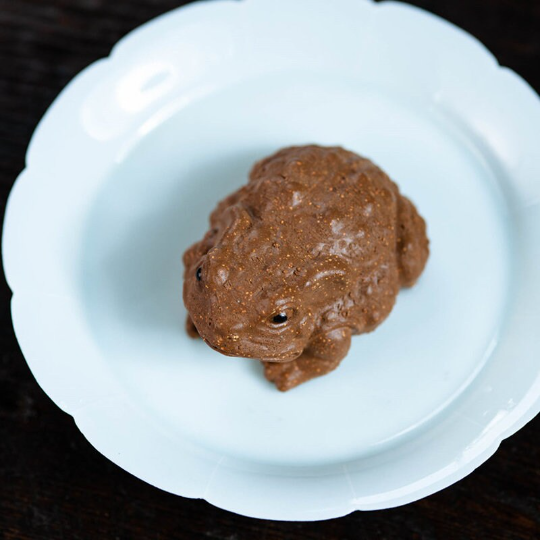 Mascotte de Thé Carpe en Argile