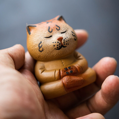 Mascotte de Thé Tigre Rugissant en Argile