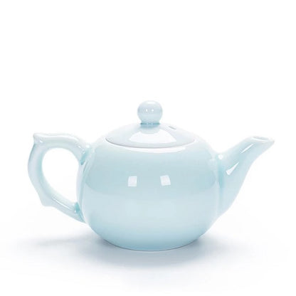 Petite théière en porcelaine bleue