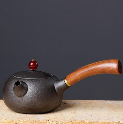 THÉIÈRE CÉRAMIQUE JAPONAISE BEC COURT MANCHE EN BOIS