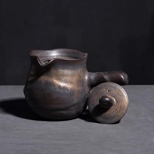théière en céramique japonaise kyusu ouverte