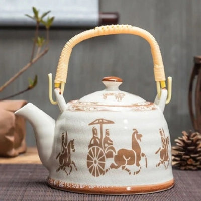 Theiere ceramique chinoise avec motif char antique